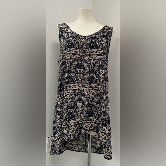 Painted Threads Hi Lo Woven Sleeveless Tunic- Navy and Beige Patterned- L - Picture 1 of 3